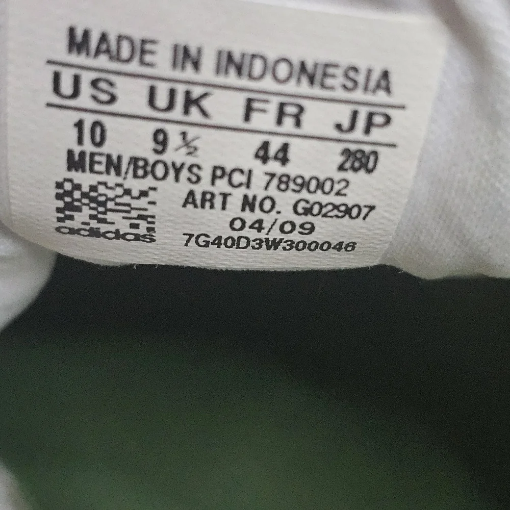 RARE Adidas Green Sneakers - Picture 9 of 9
